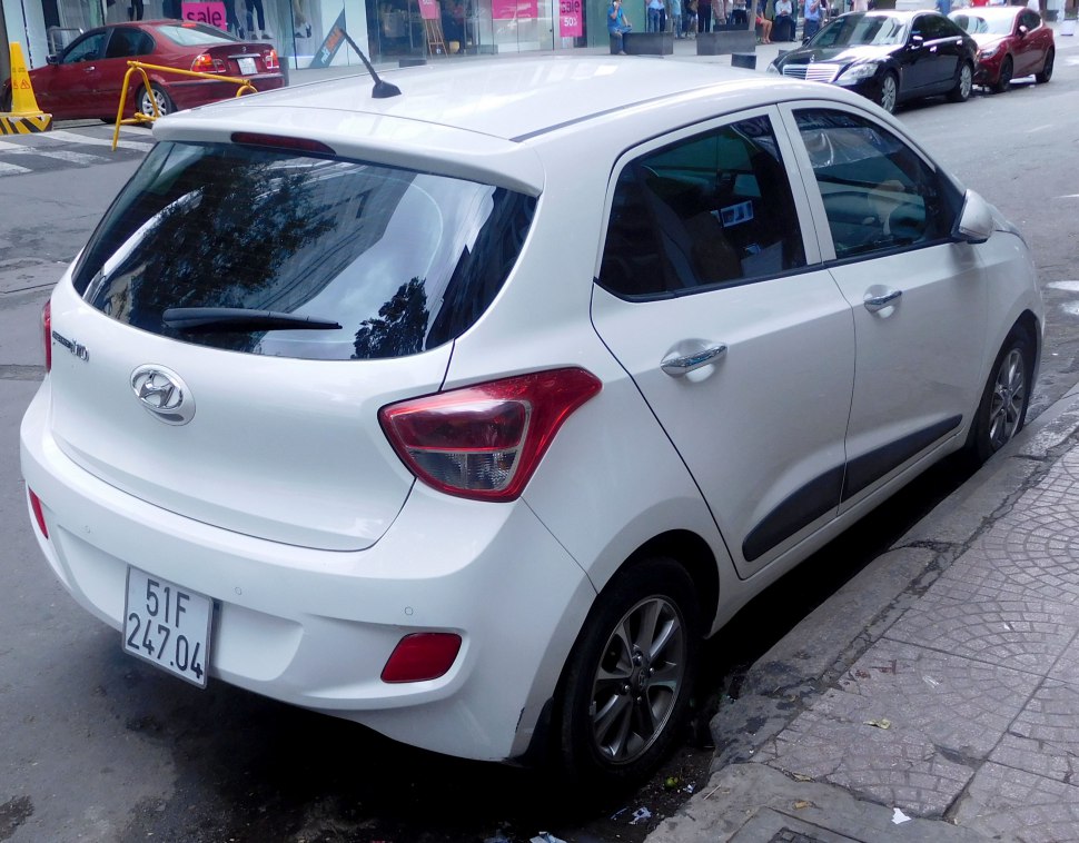 Hyundai i10 1.2 (83 Hp)