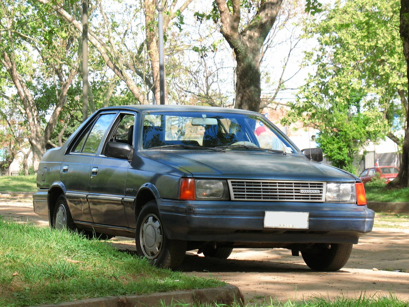 Hyundai Stellar 1.6 (75 Hp)