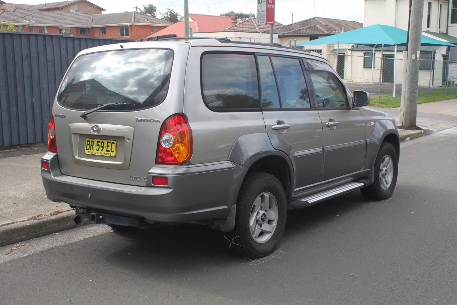 Hyundai Terracan 3.5 i V6 24V (195 Hp)