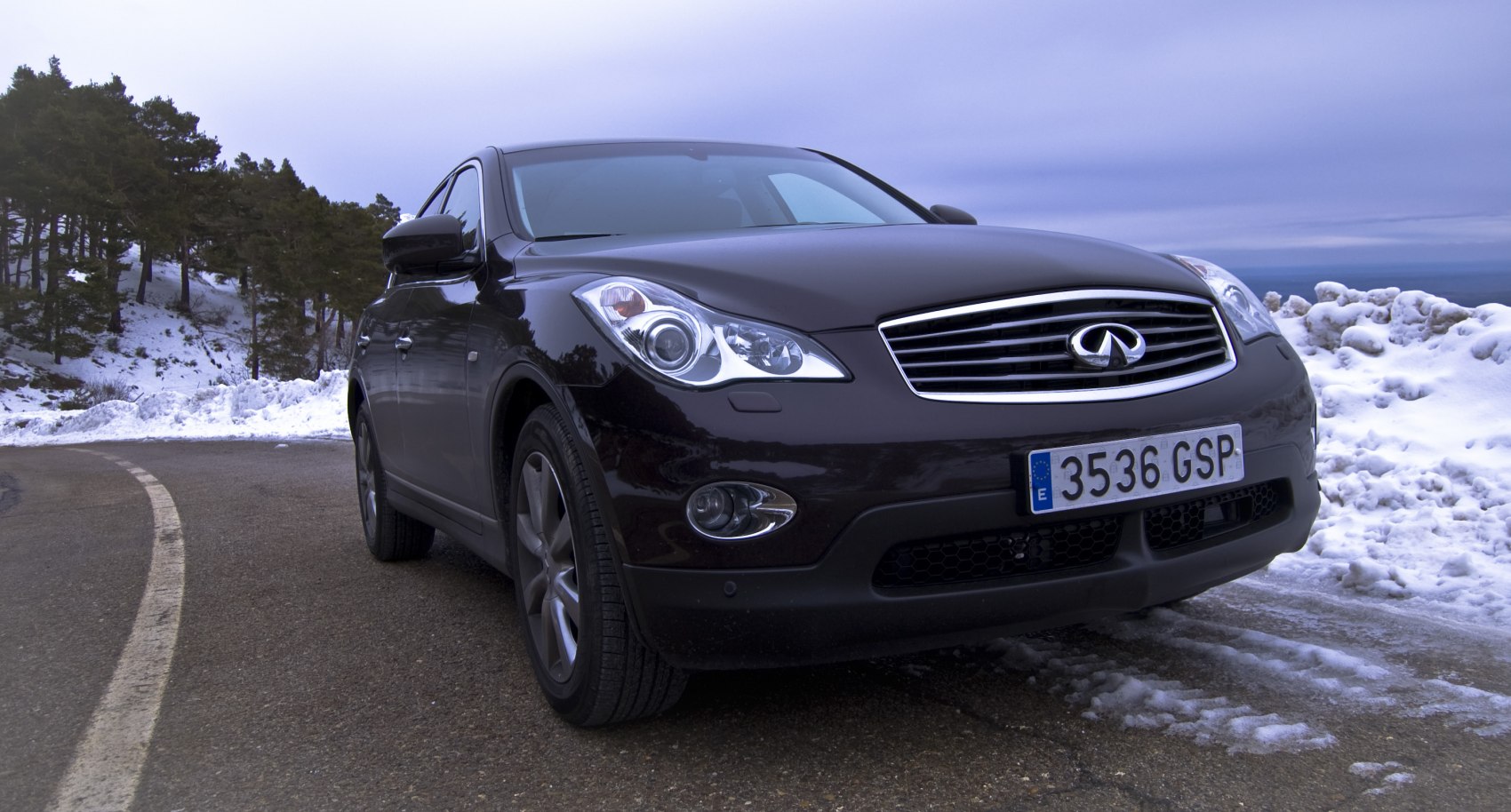 Infiniti EX 3.7i V6 (320 Hp) 4WD Automatic