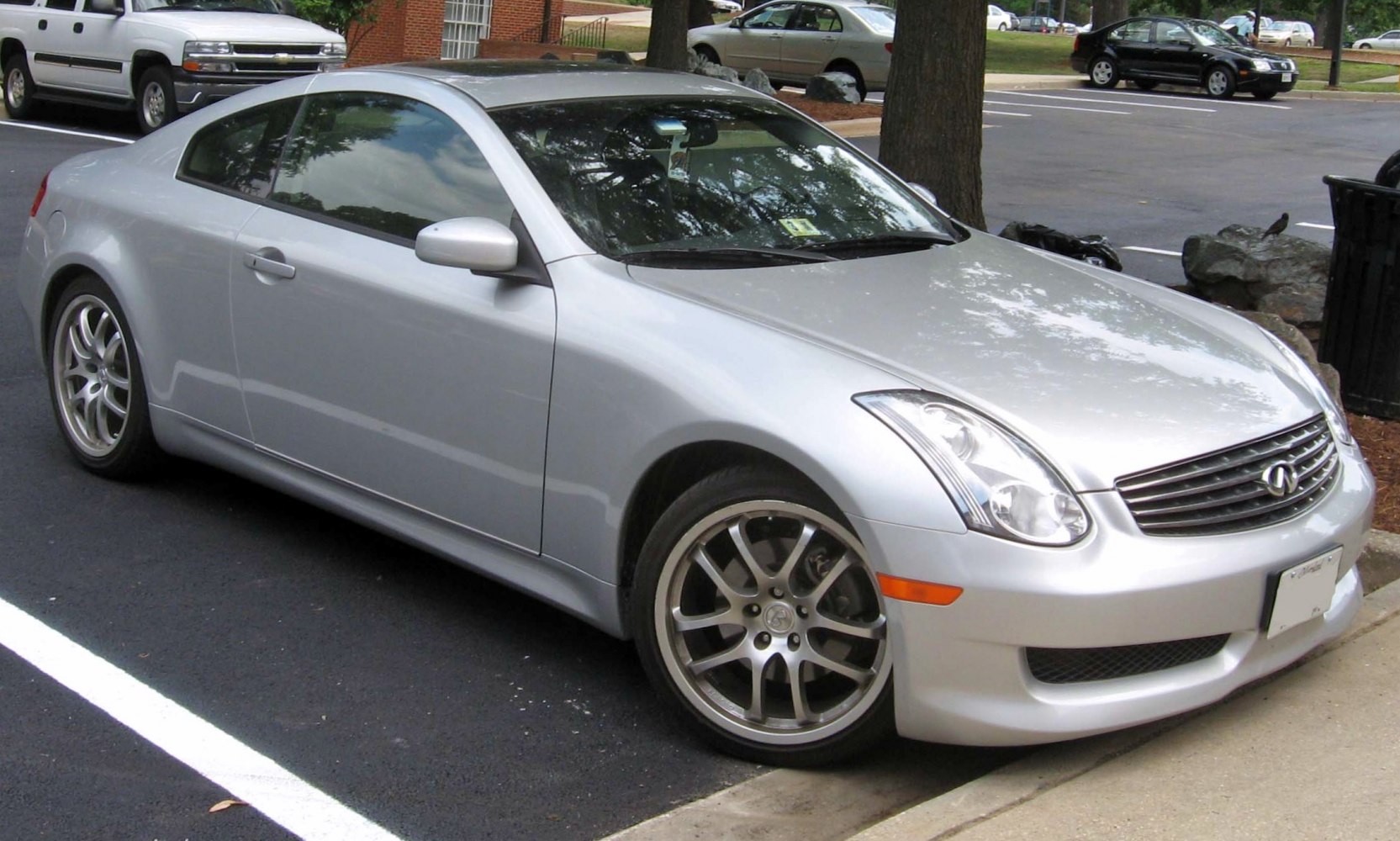 Infiniti G 3.5 i V6 24V (283 Hp)