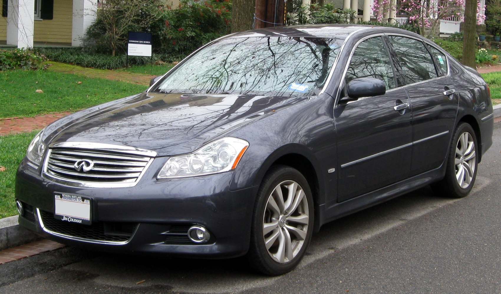 Infiniti M 35 i V6 24V (280 Hp)