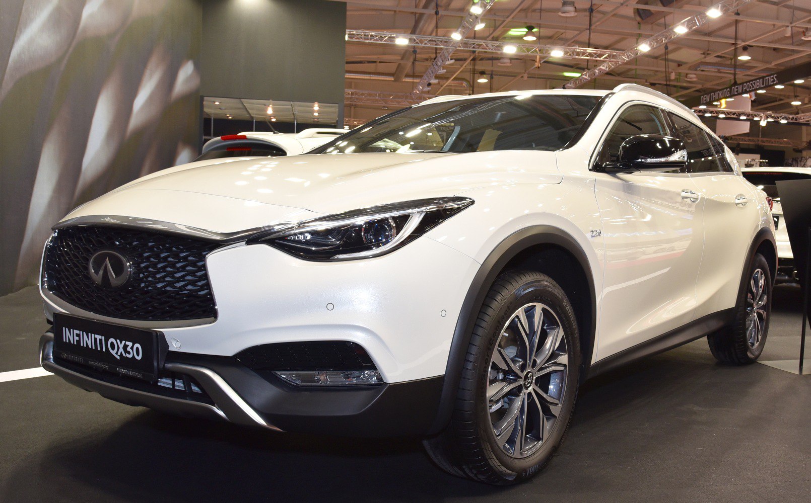 Infiniti QX30 2.0t (211 Hp) AWD DCT