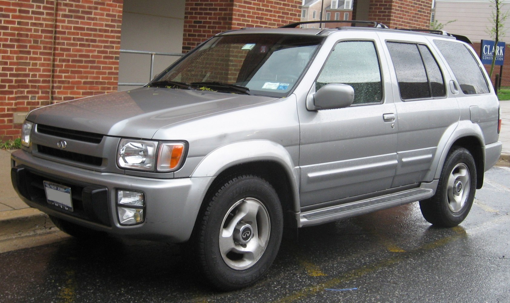 Infiniti QX4 3.5 i V6 24V AWD (243 Hp)