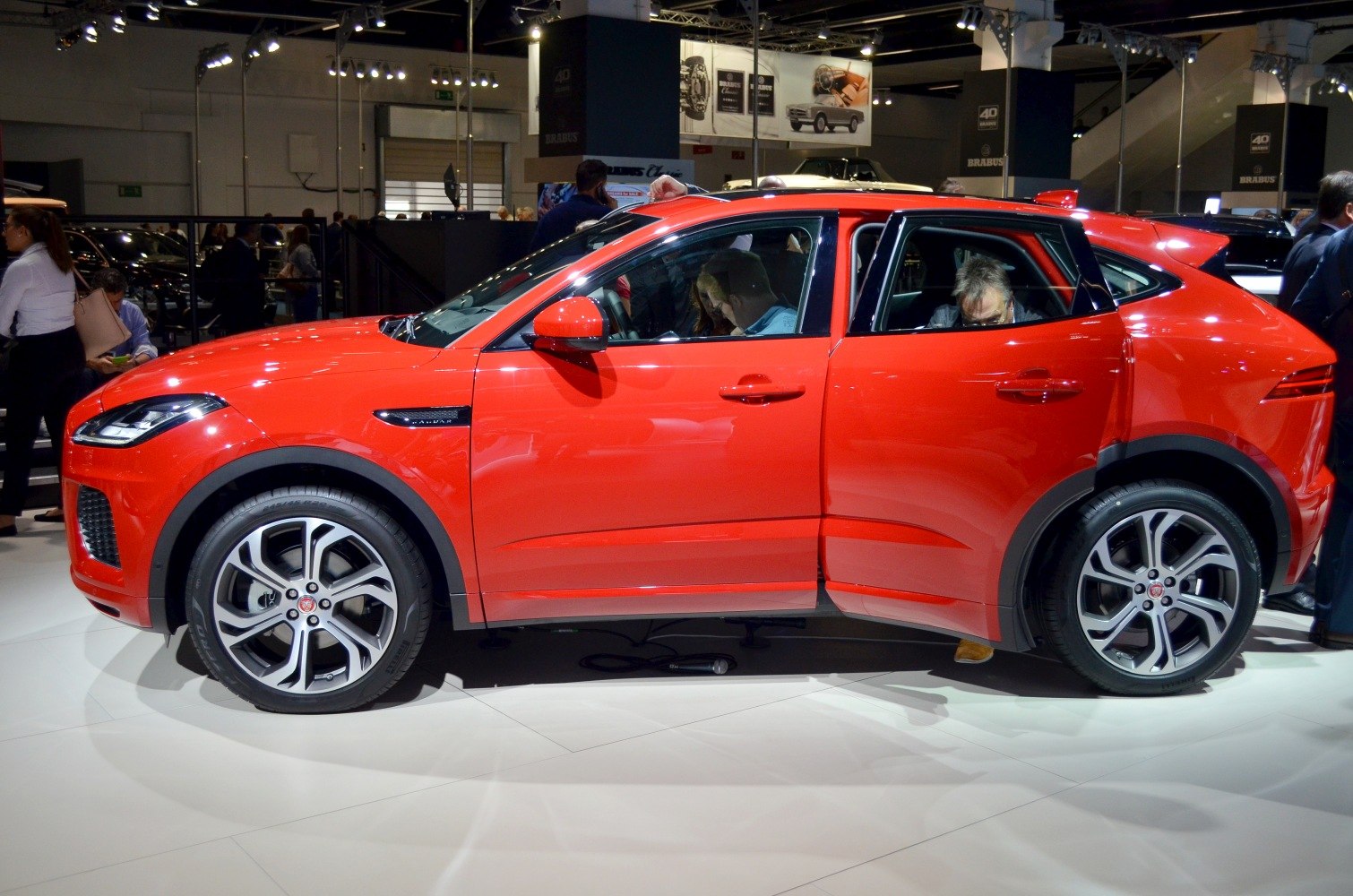 Jaguar E-Pace 2.0 P250 (250 Hp) AWD Automatic