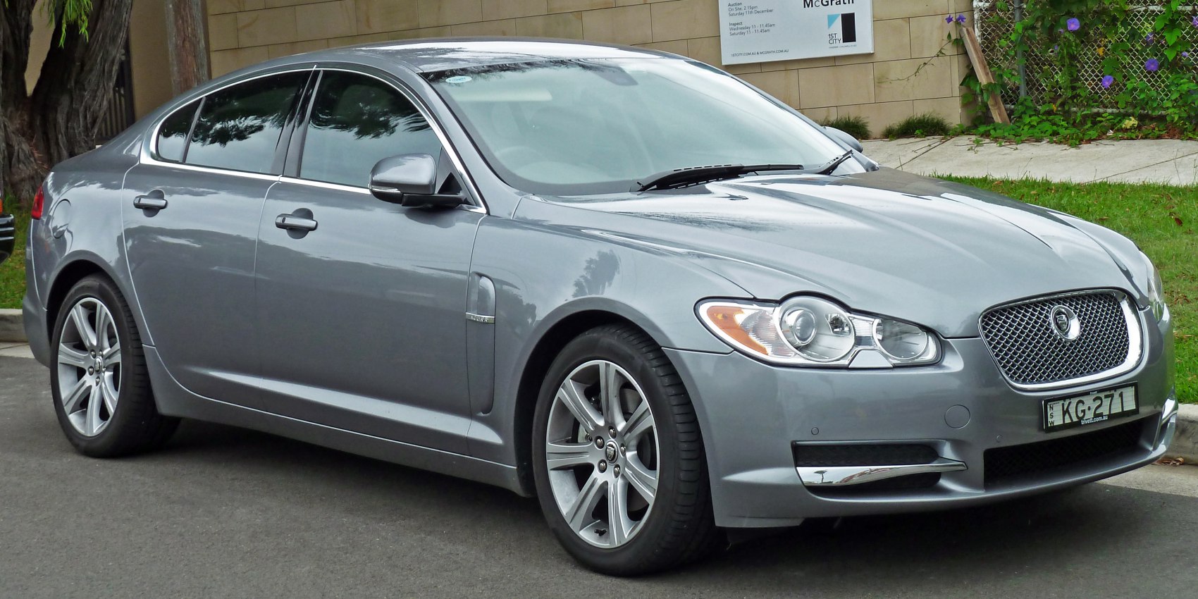 Jaguar XF 5.0 V8 (385 Hp)