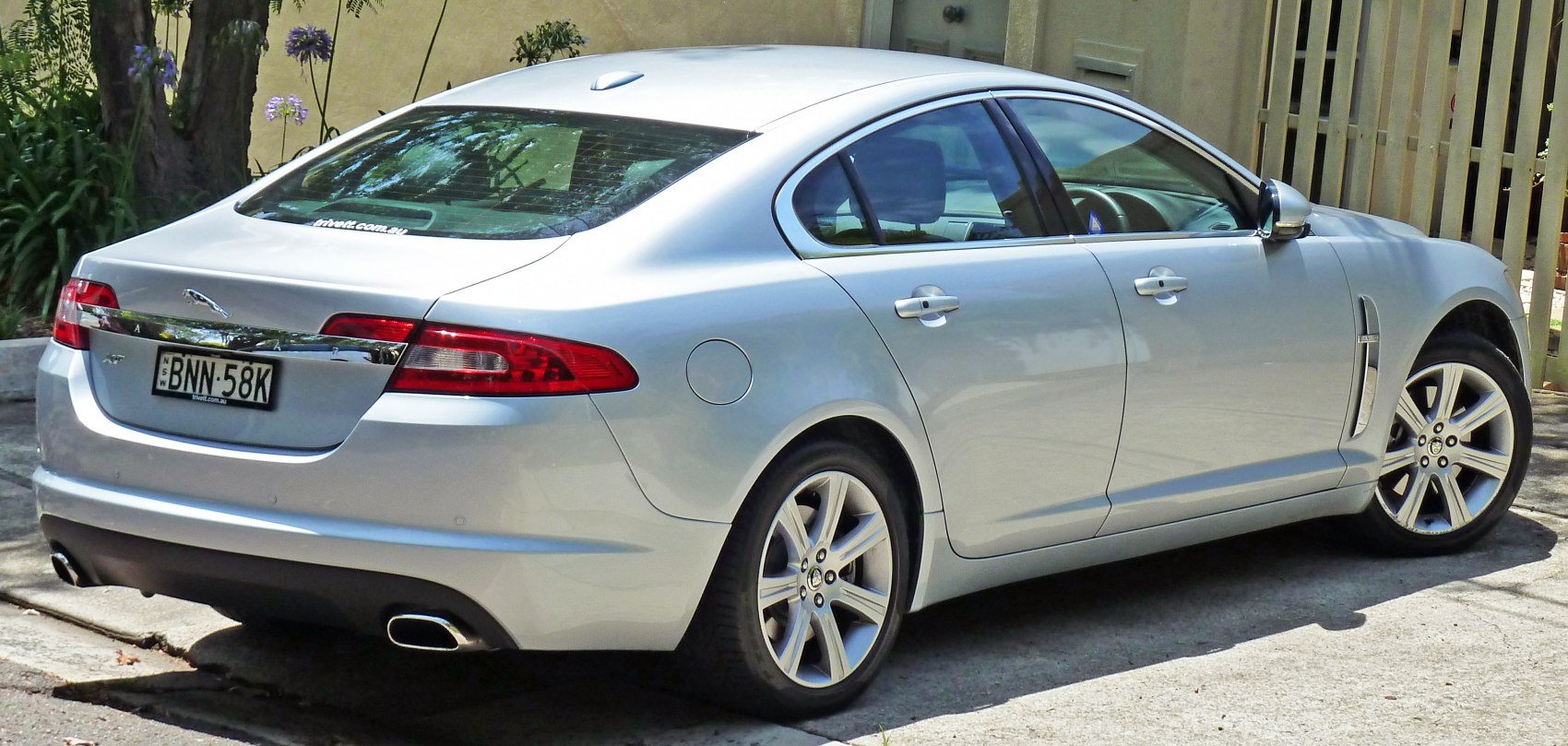 Jaguar XF R 5.0 V8 (510 Hp) Automatic