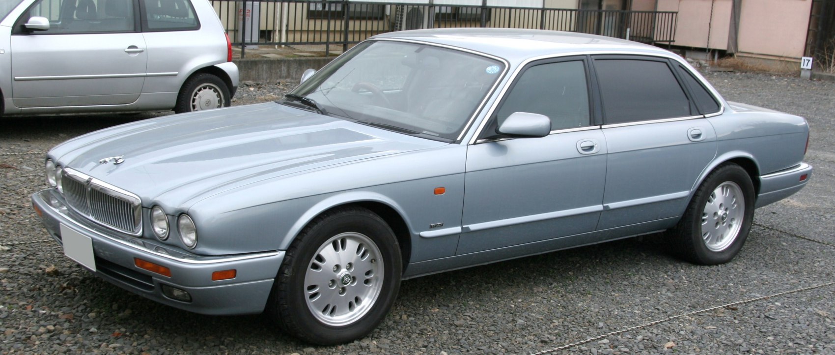 Jaguar XJ 3.2 24V Classic (211 Hp) Automatic