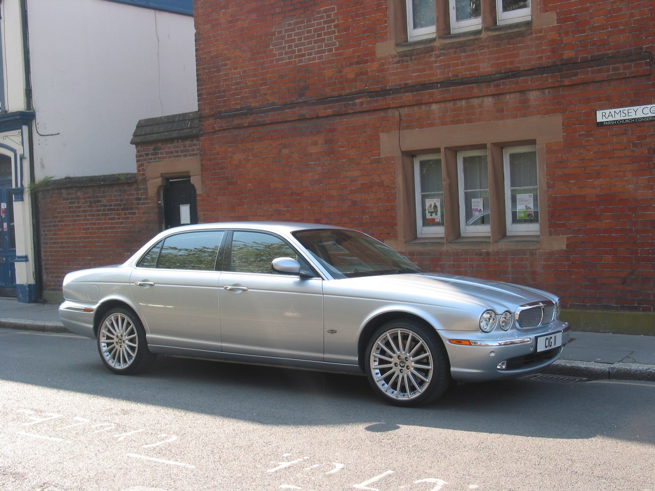 Jaguar XJ 3.5 V8 32V (258 Hp) Automatic