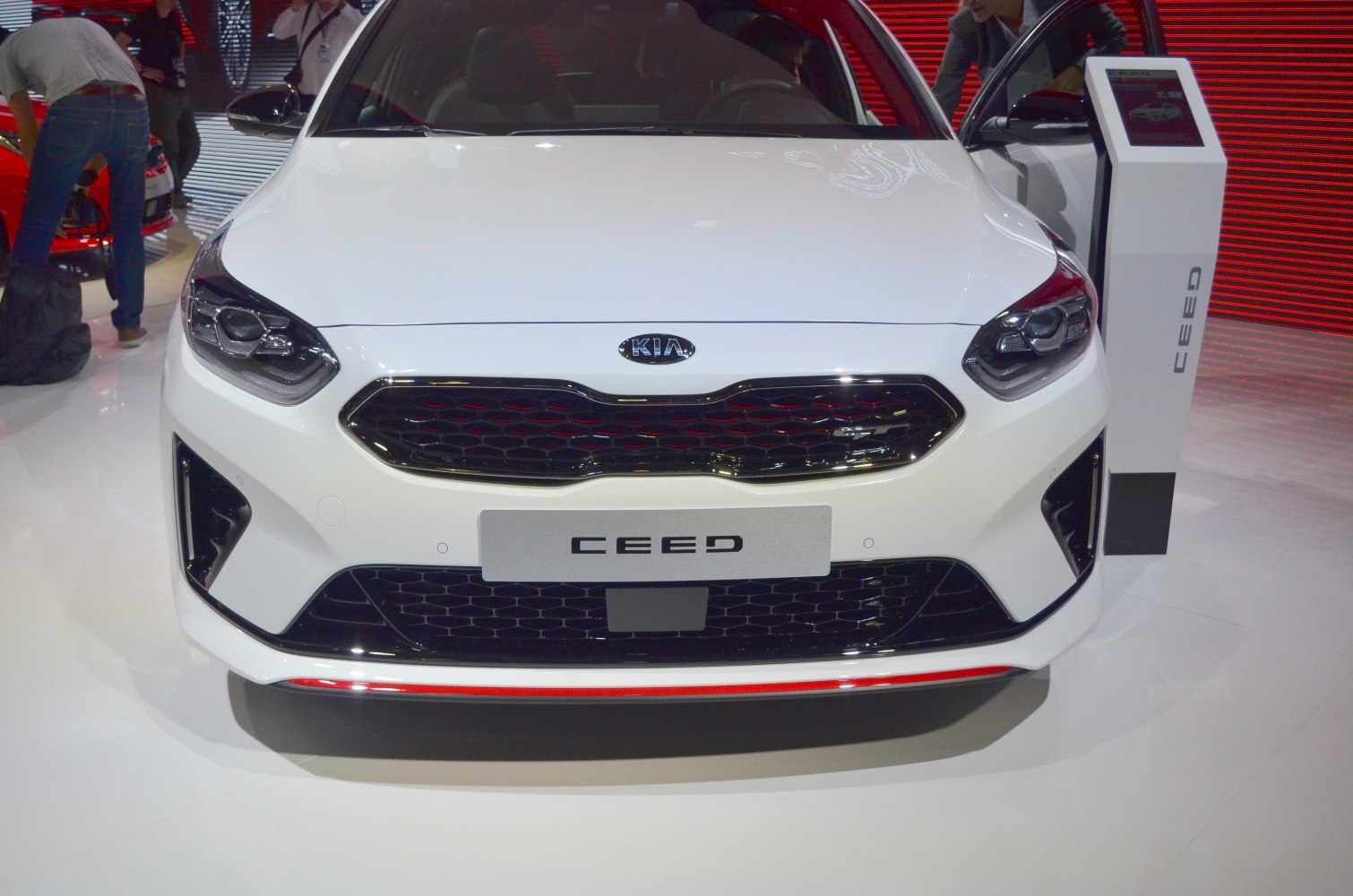 Kia Cee'd 1.4 T-GDI (140 Hp) DCT