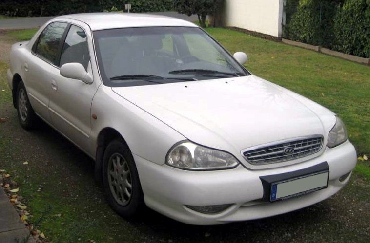 Kia Clarus 2.0i 16V (133 Hp)