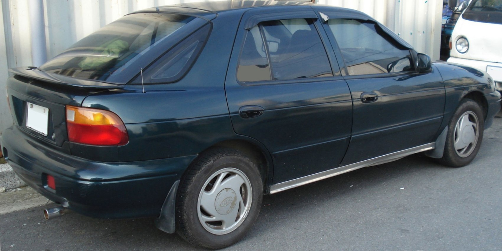 Kia Sephia 1.5 i 16V (80 Hp)