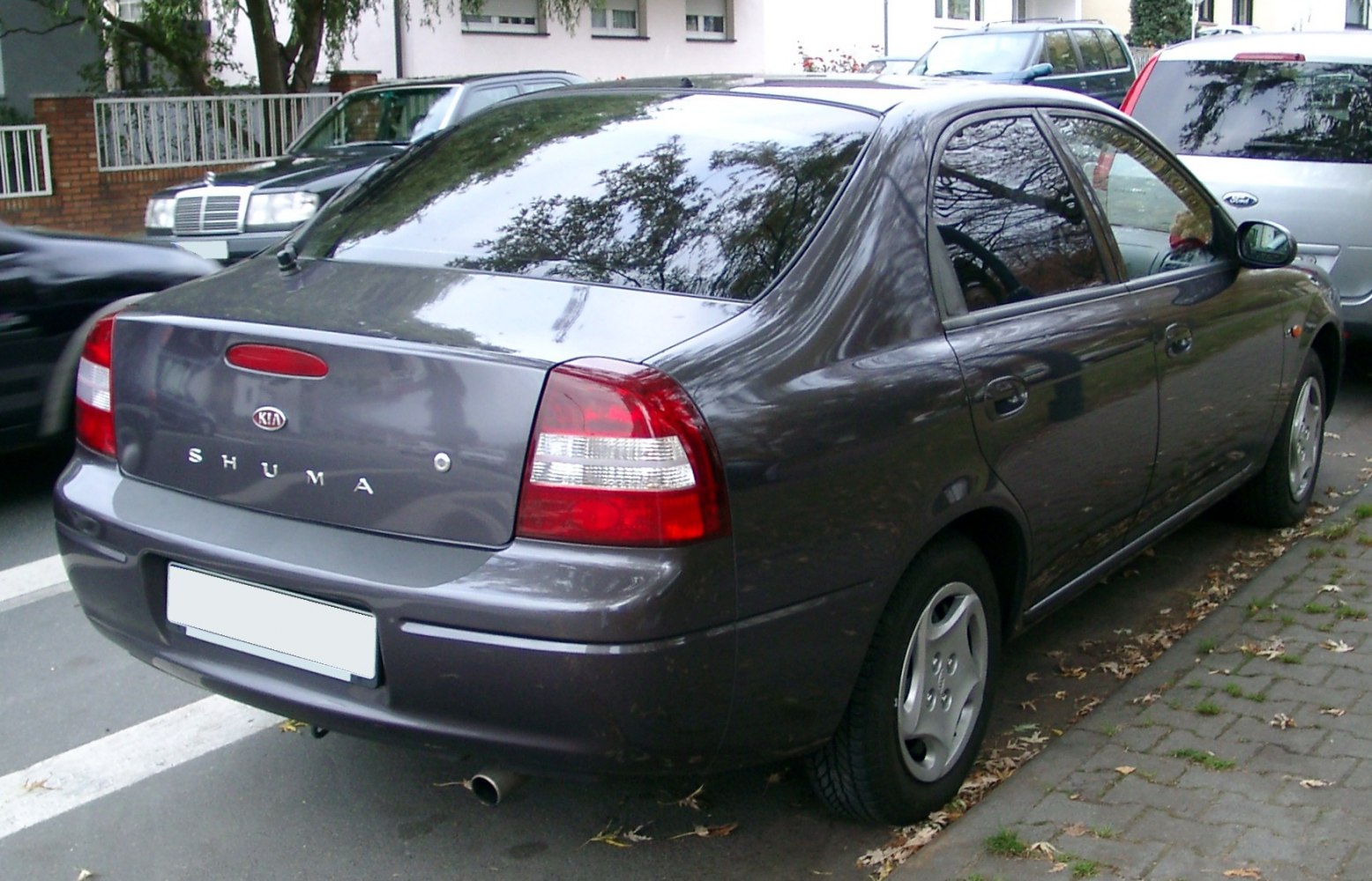 Kia Shuma 1.8 i 16V (110 Hp) Automatic