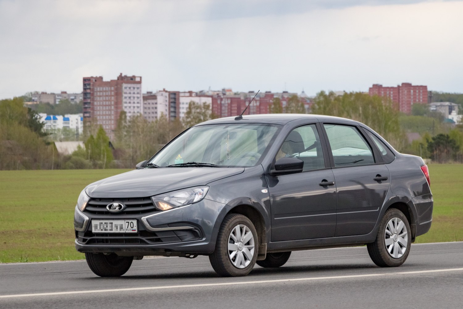 Lada Granta 1.6 16V (98 Hp) Automatic