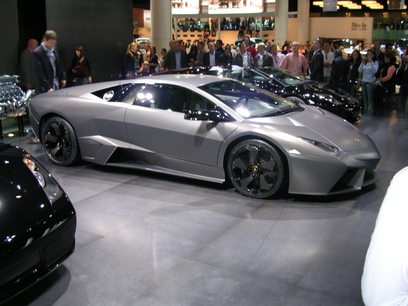 Lamborghini Reventon 6.5 V12 (640 Hp)