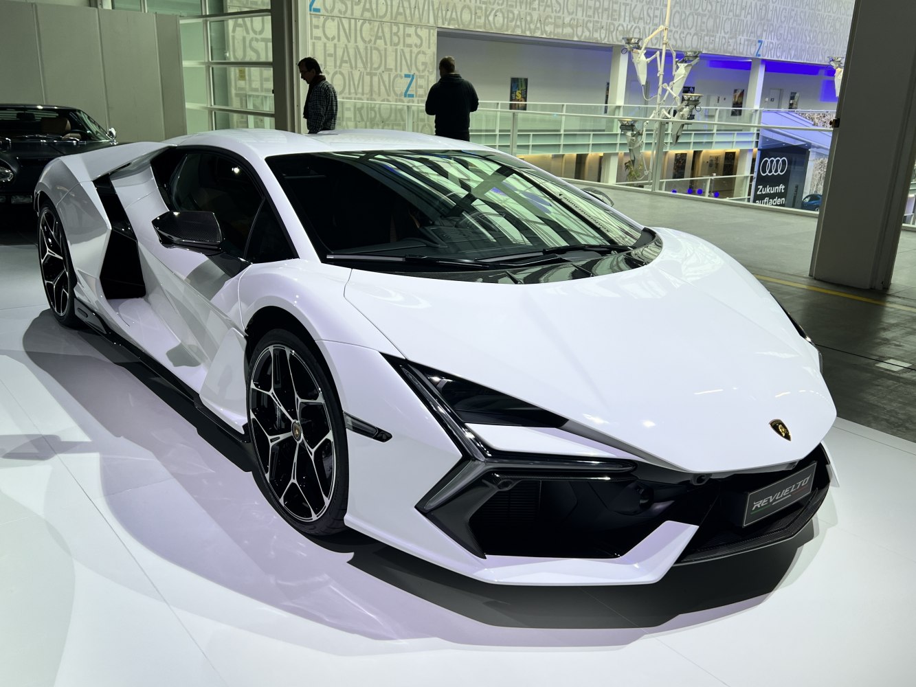 Lamborghini Revuelto 6.5 V12 (1015 Hp) HPEV 4WD Automatic