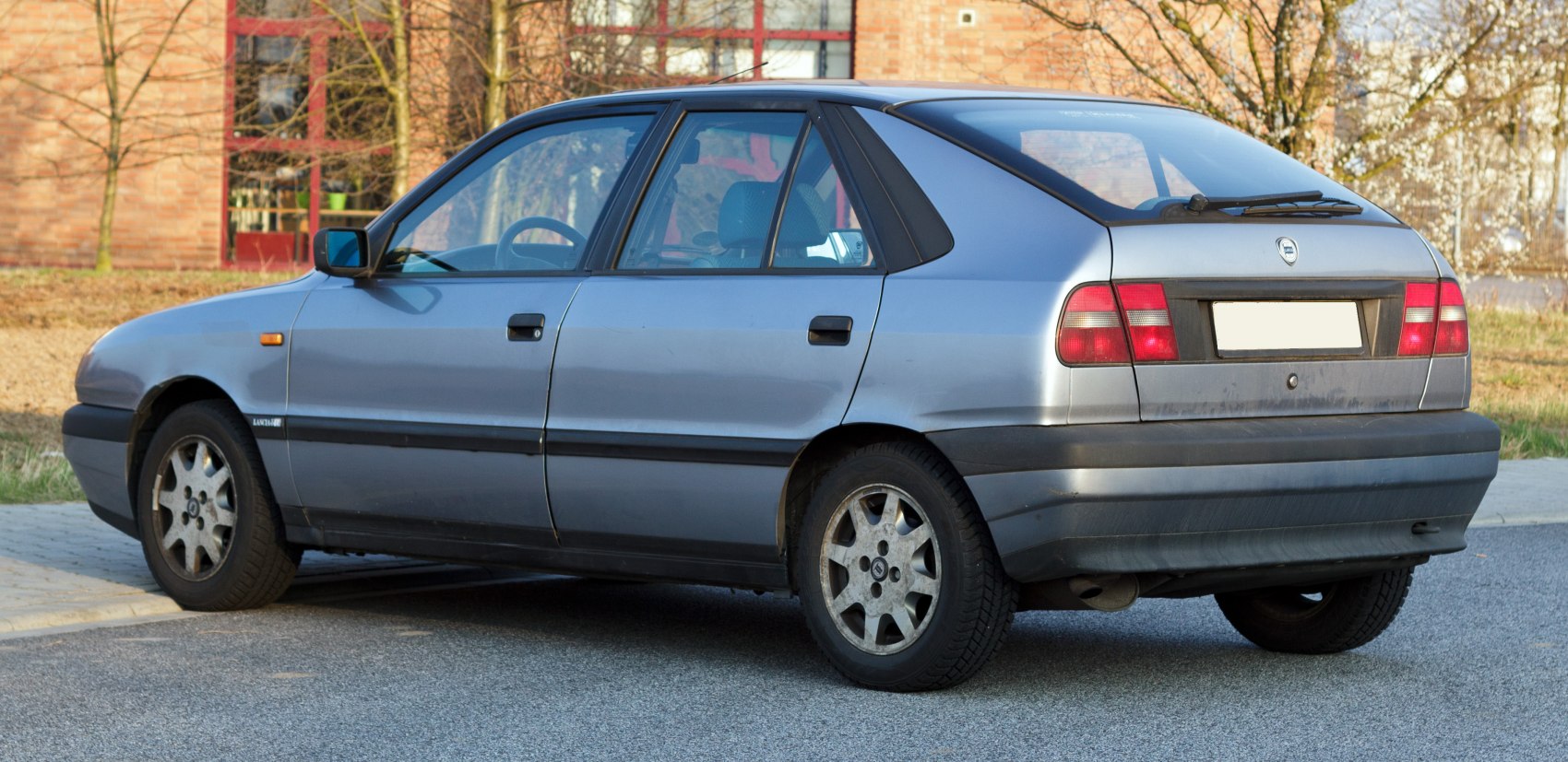 Lancia Delta 1.8 i.e. (90 Hp)