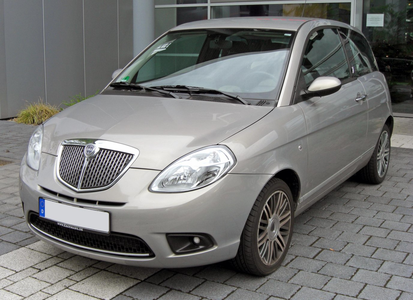 Lancia Ypsilon