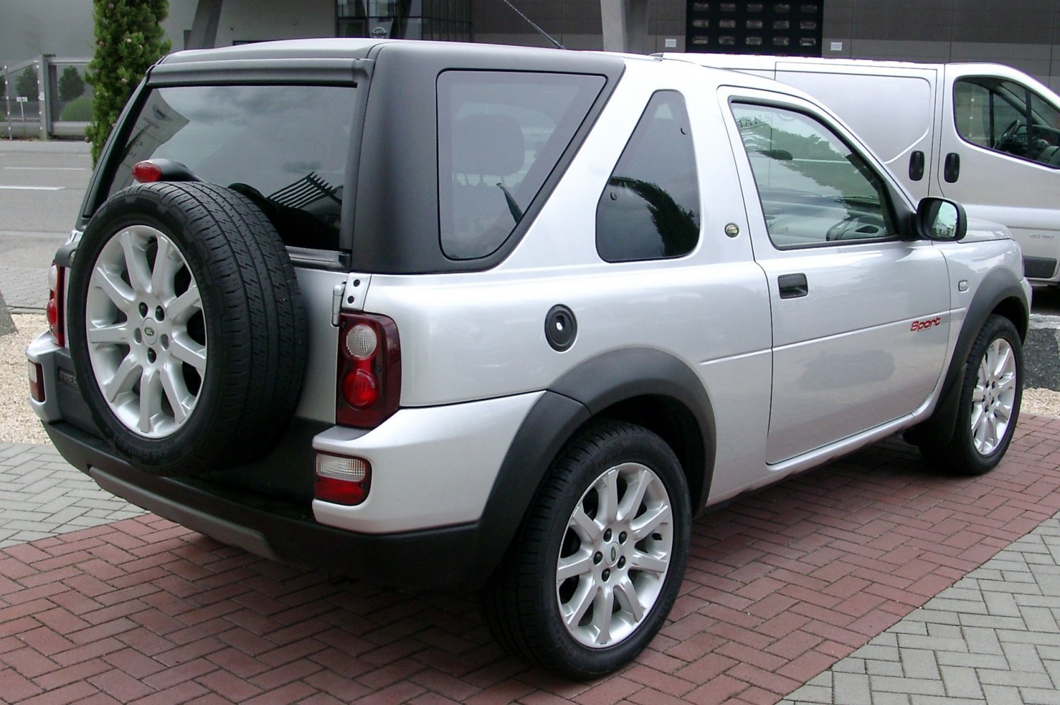 Land Rover Freelander 1.8 i 16V (117 Hp)