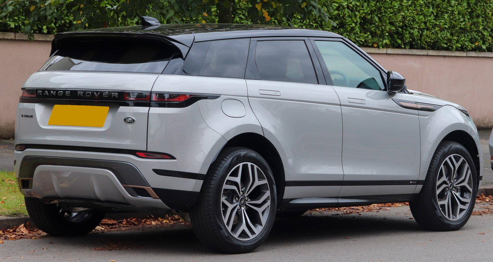 Land Rover Range Rover Evoque 1.5 P160 (160 Hp) Mild Hybrid Automatic