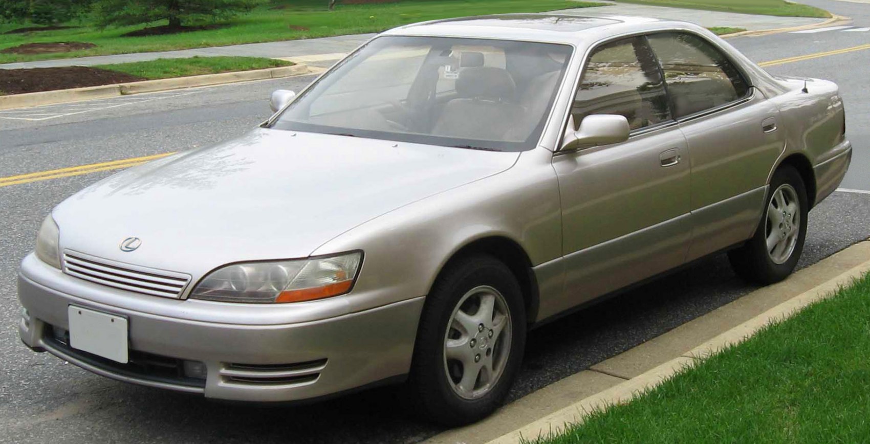 Lexus ES 300 (188 Hp)