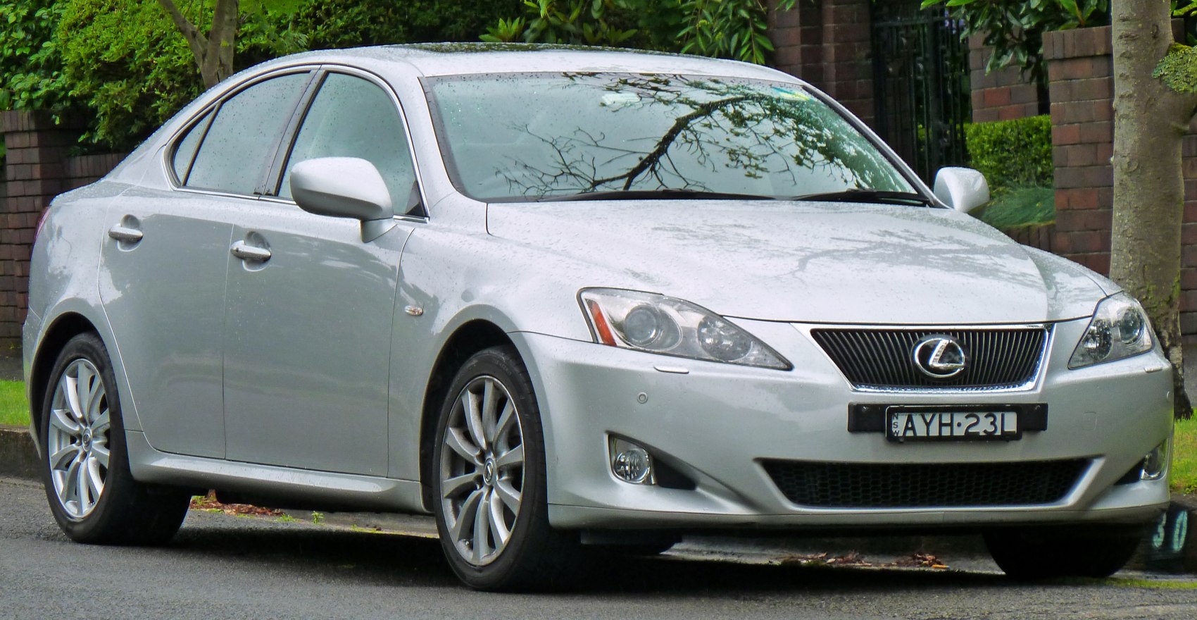 Lexus IS 250 (208 Hp)