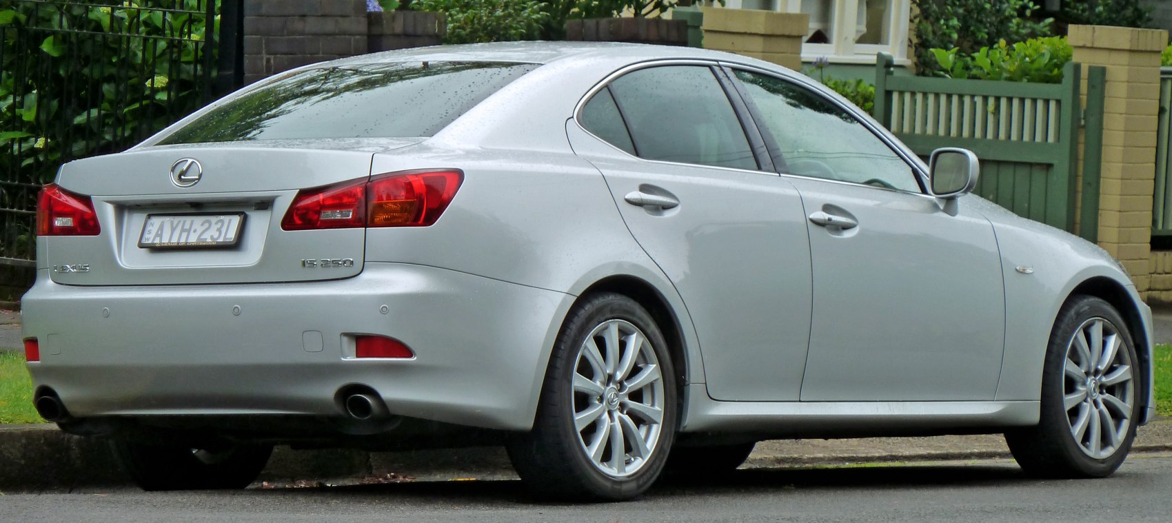 Lexus IS 250 AWD (208 Hp)