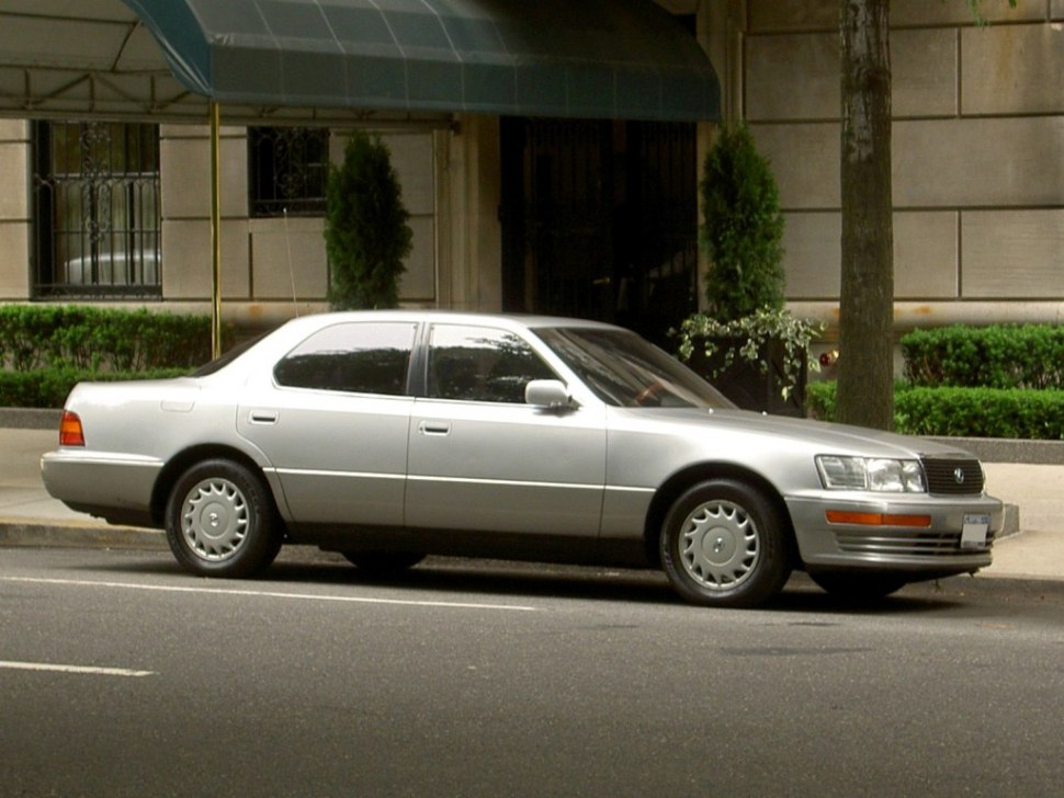 Lexus LS 400 V8 (253 Hp) Automatic