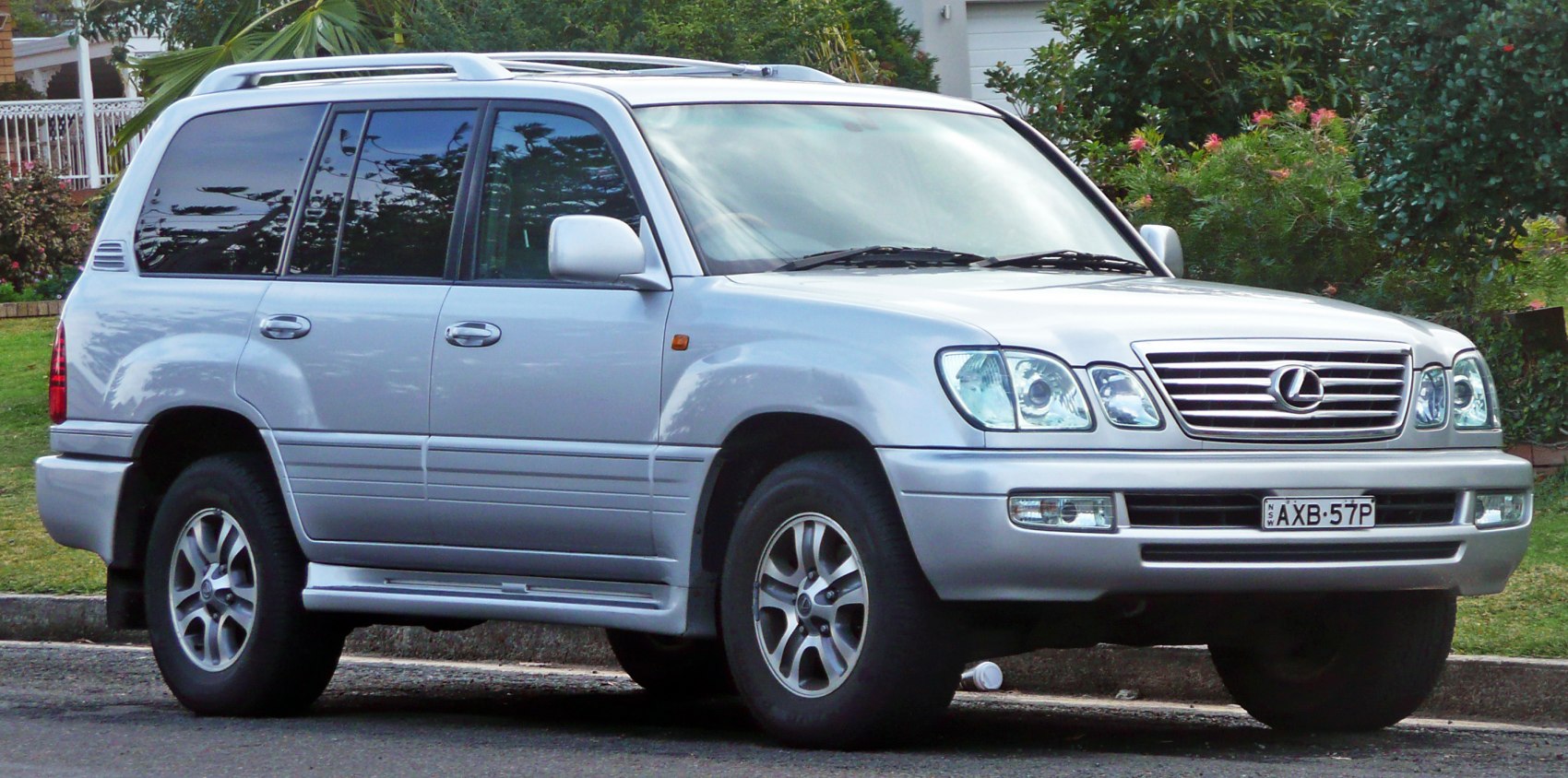 Lexus LX