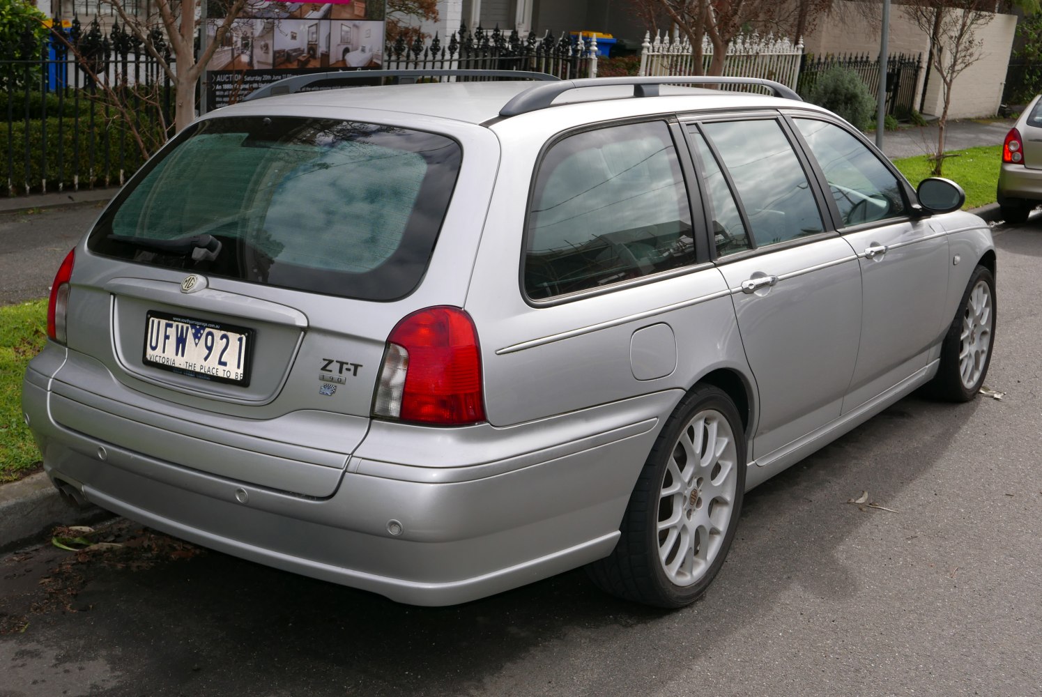 MG ZT 4.6 V8 (260 Hp)