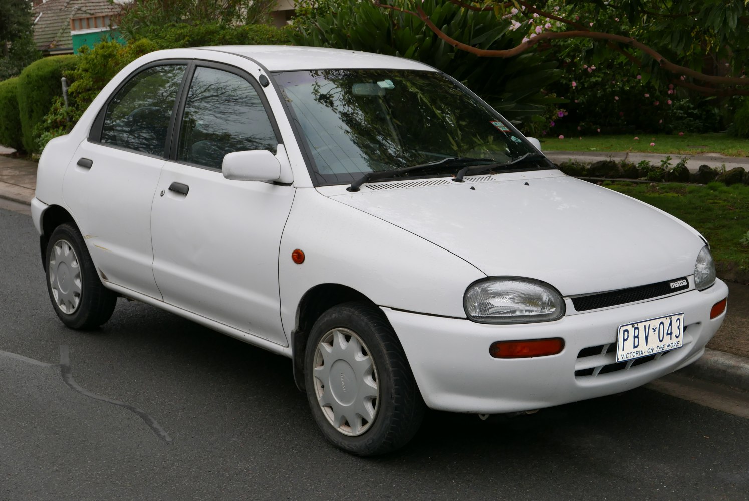 Mazda 121