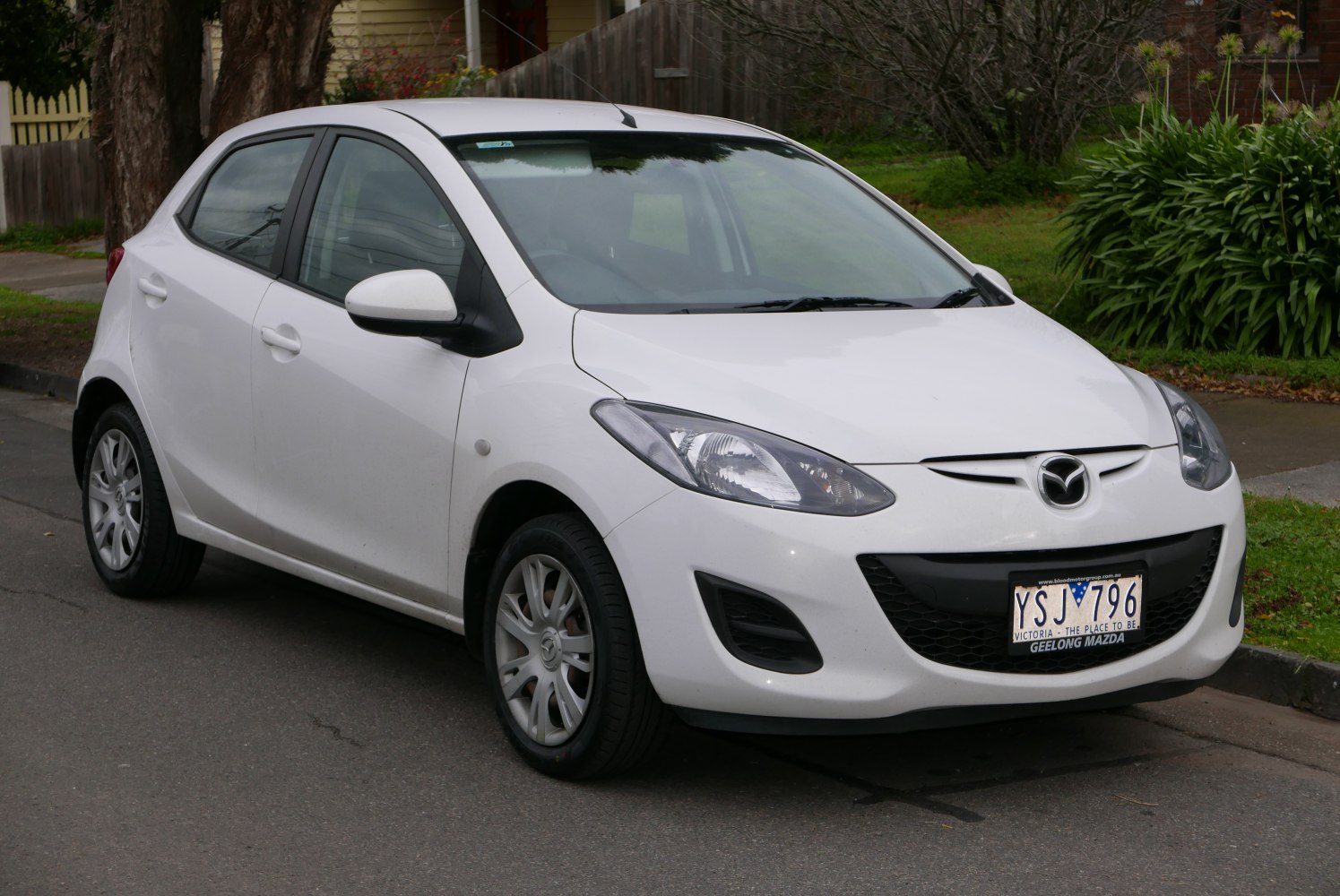 Mazda 2