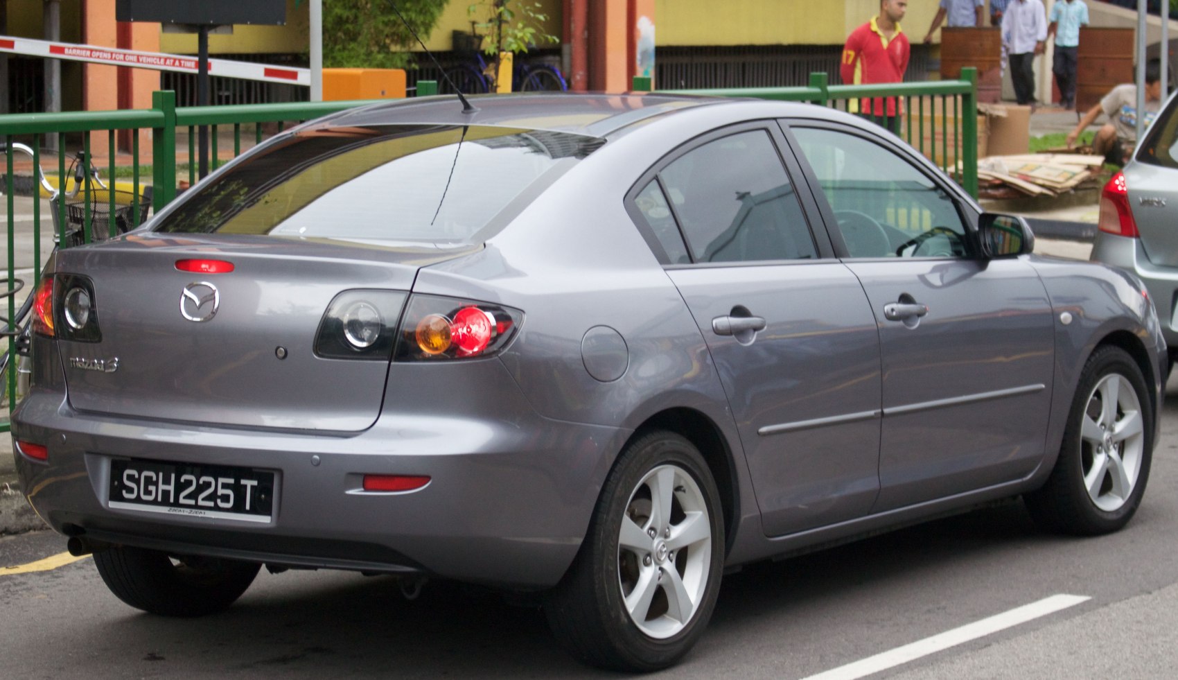 Mazda 3 1.6i (105 Hp) Automatic