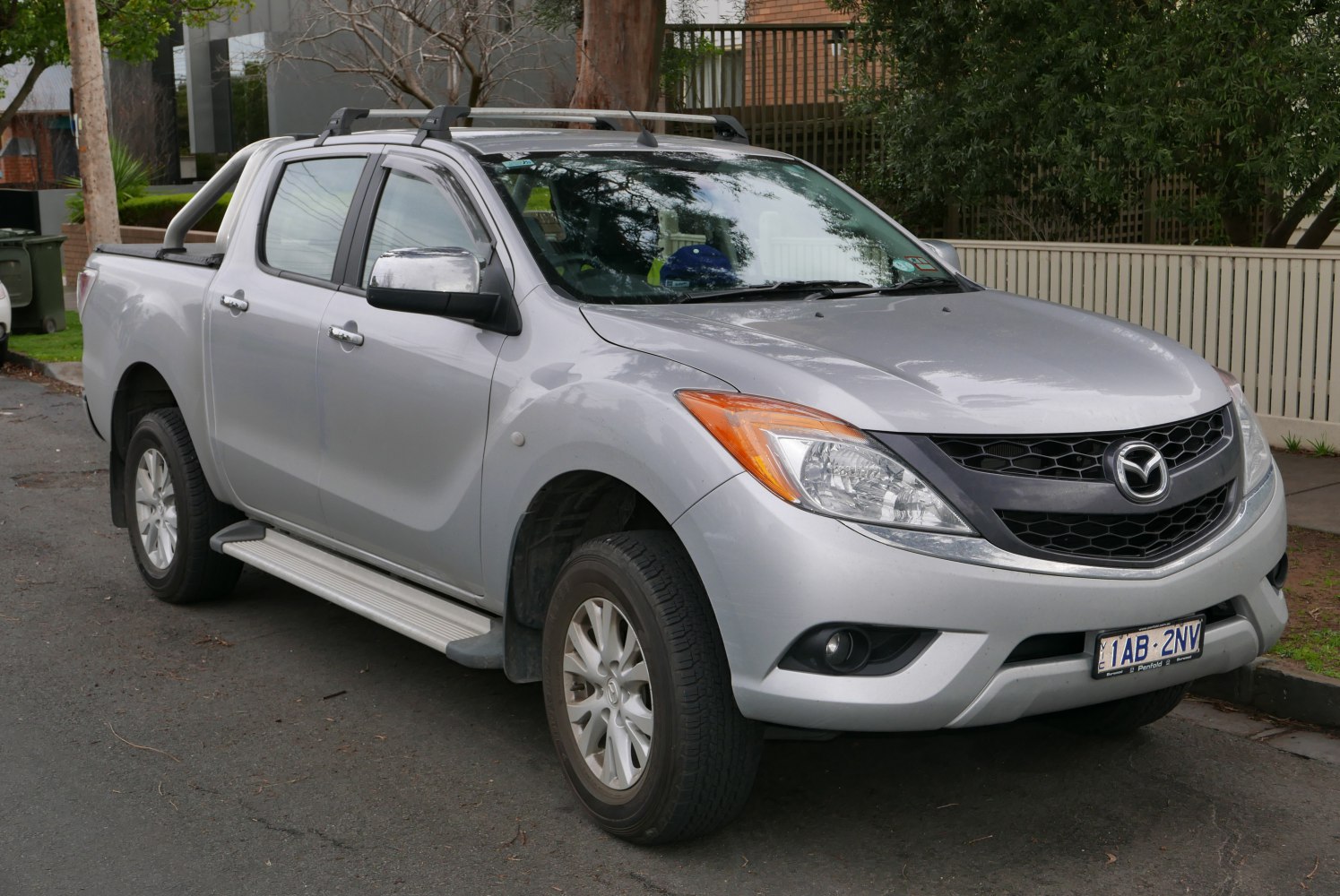 Mazda BT-50 3.2 (200 Hp) Automatic