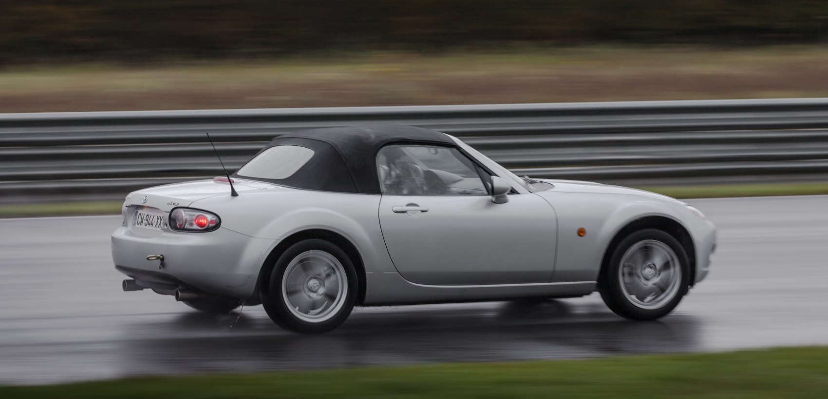 Mazda MX-5 2.0 i 16V (167 Hp)