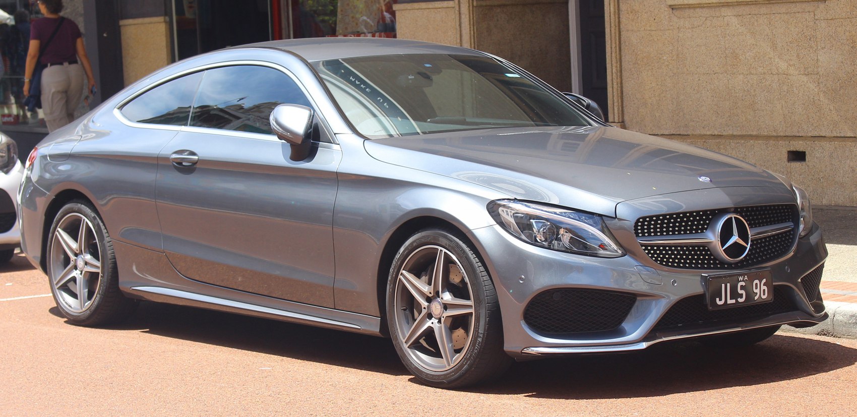 Mercedes-Benz C-class C 180 (156 Hp)