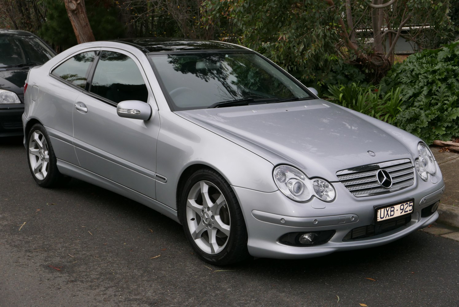 Mercedes-Benz C-class C 180 Kompressor (143 Hp) Automatic