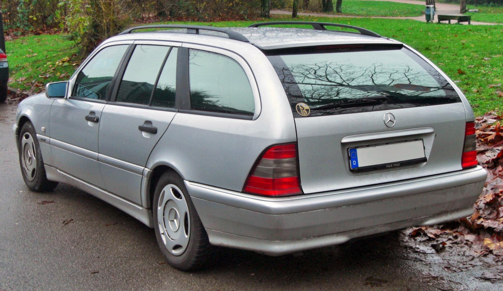 Mercedes-Benz C-class C 180 2.0 (129 Hp) 5G-TRONIC