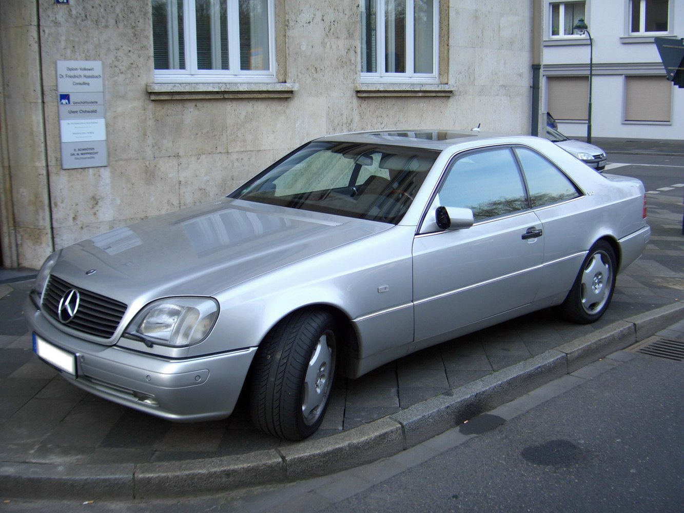 Mercedes-Benz CL CL 500 V8 (320 Hp) Automatic