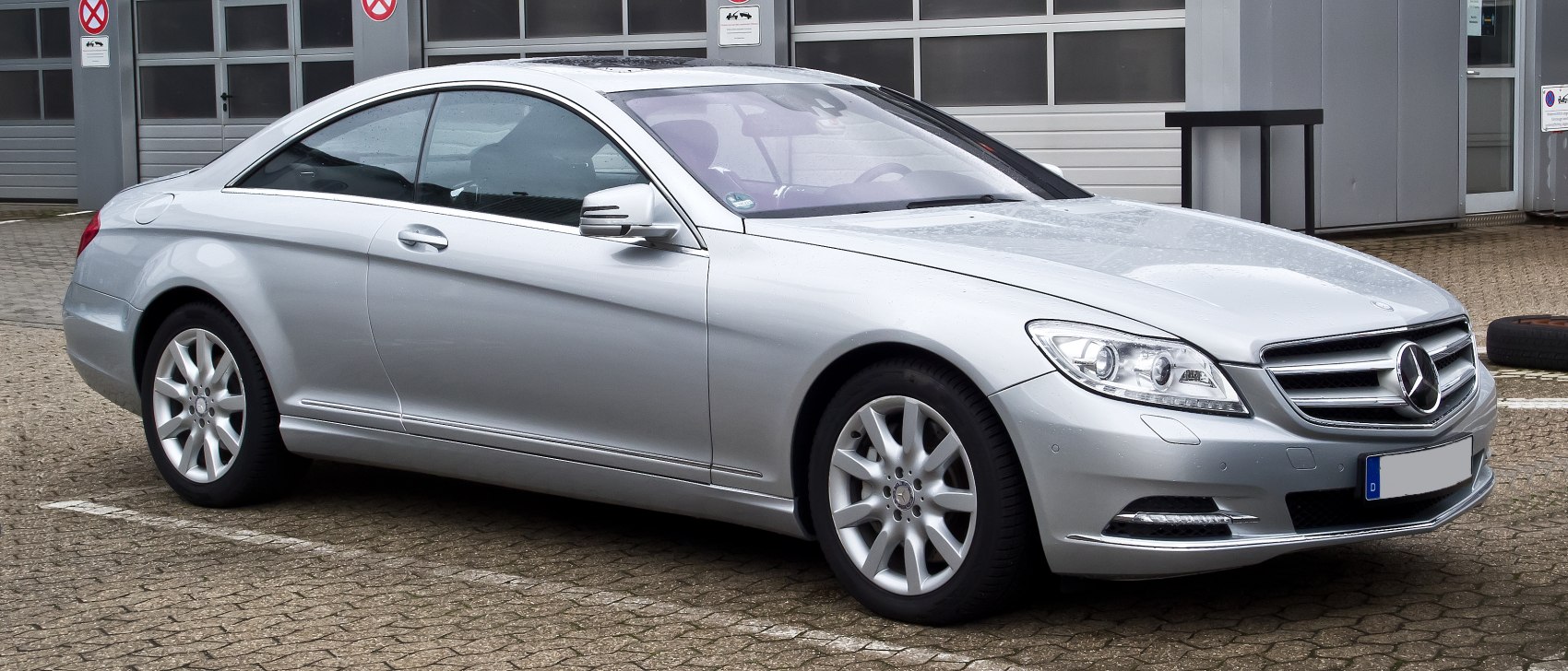 Mercedes-Benz CL CL 500 BlueEFFICIENCY V8 (435 Hp) 4MATIC 7G-TRONIC PLUS