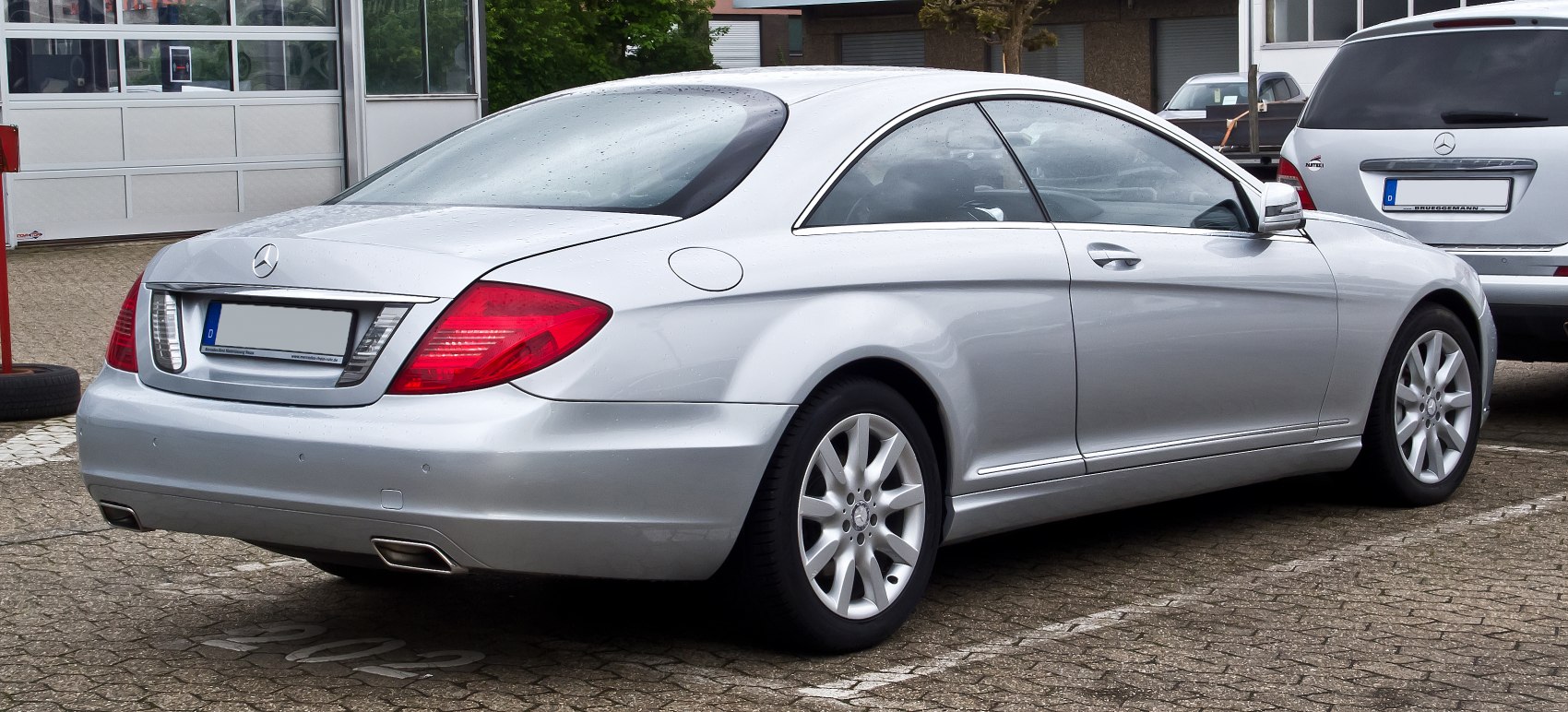 Mercedes-Benz CL CL 500 BlueEFFICIENCY V8 (435 Hp) 7G-TRONIC PLUS