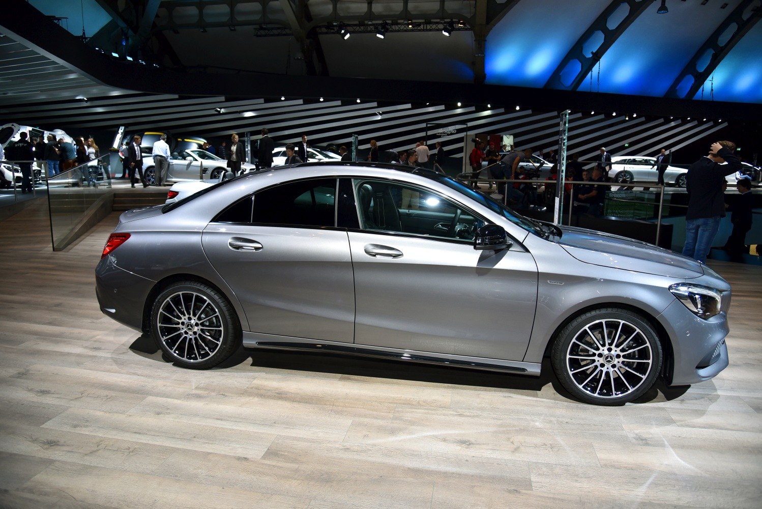 Mercedes-Benz CLA CLA 250 (211 Hp)