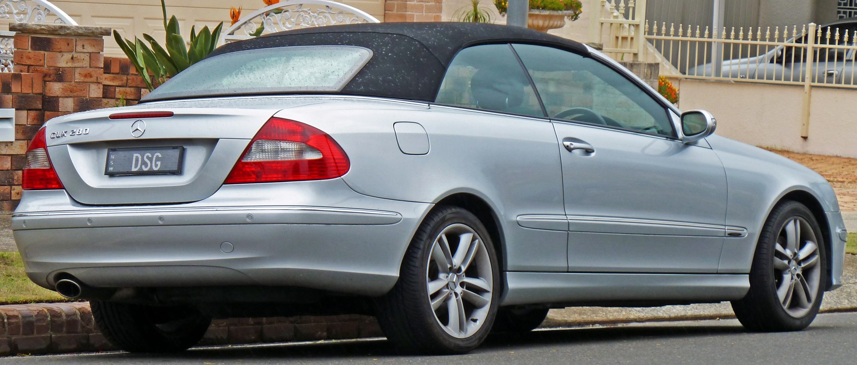 Mercedes-Benz CLK CLK 500 (388 Hp) 7G-TRONIC