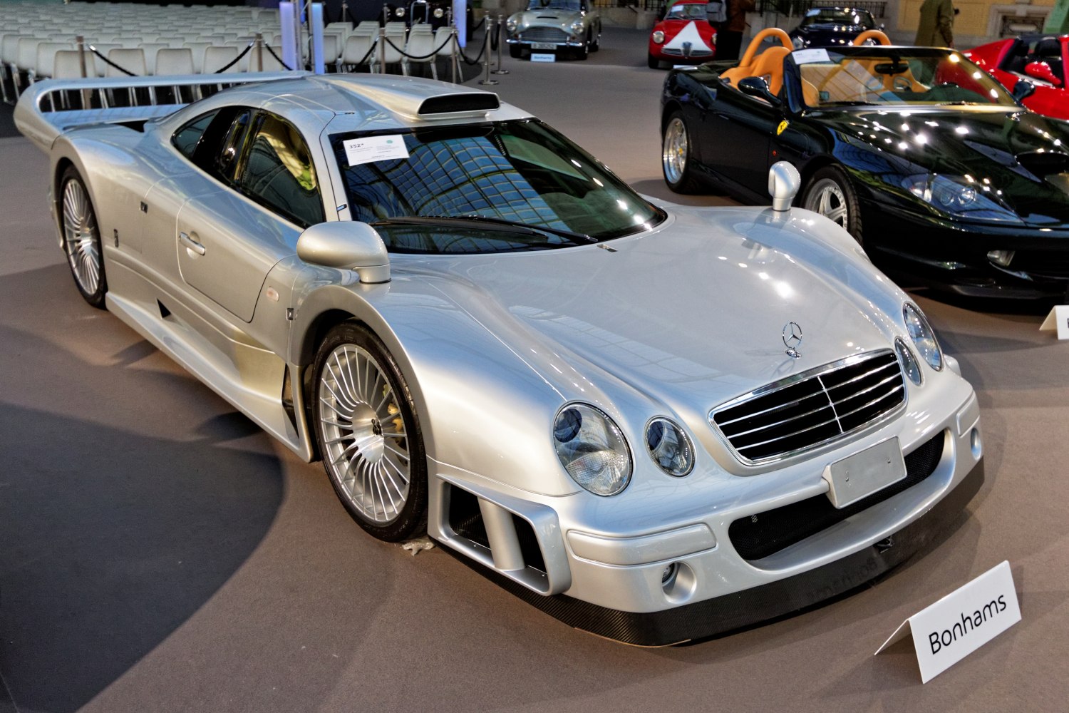 Mercedes-Benz CLK GTR 6.9 V12 (612 Hp)