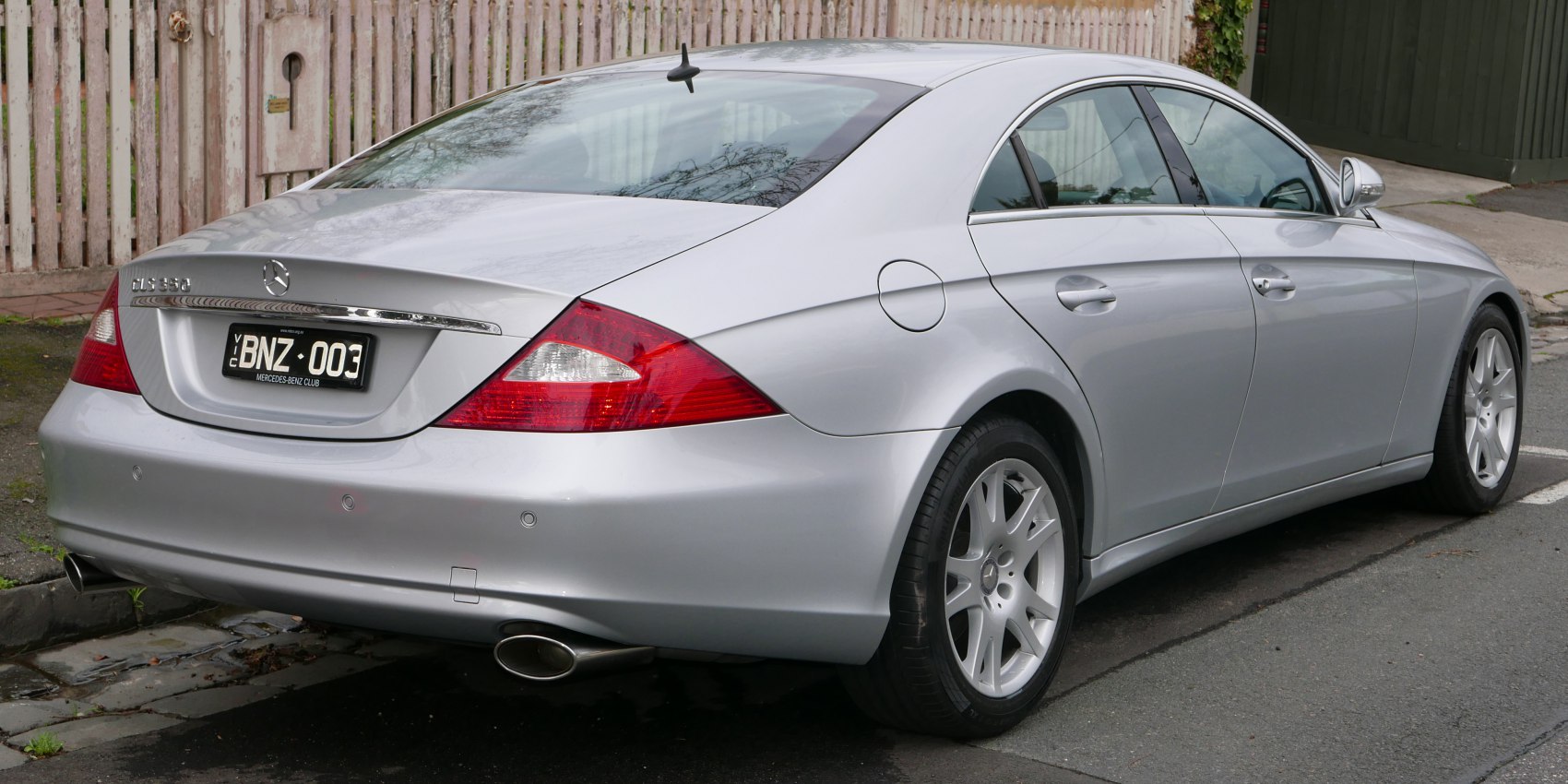 Mercedes-Benz CLS AMG CLS 55 V8 (476 Hp) 5G-TRONIC