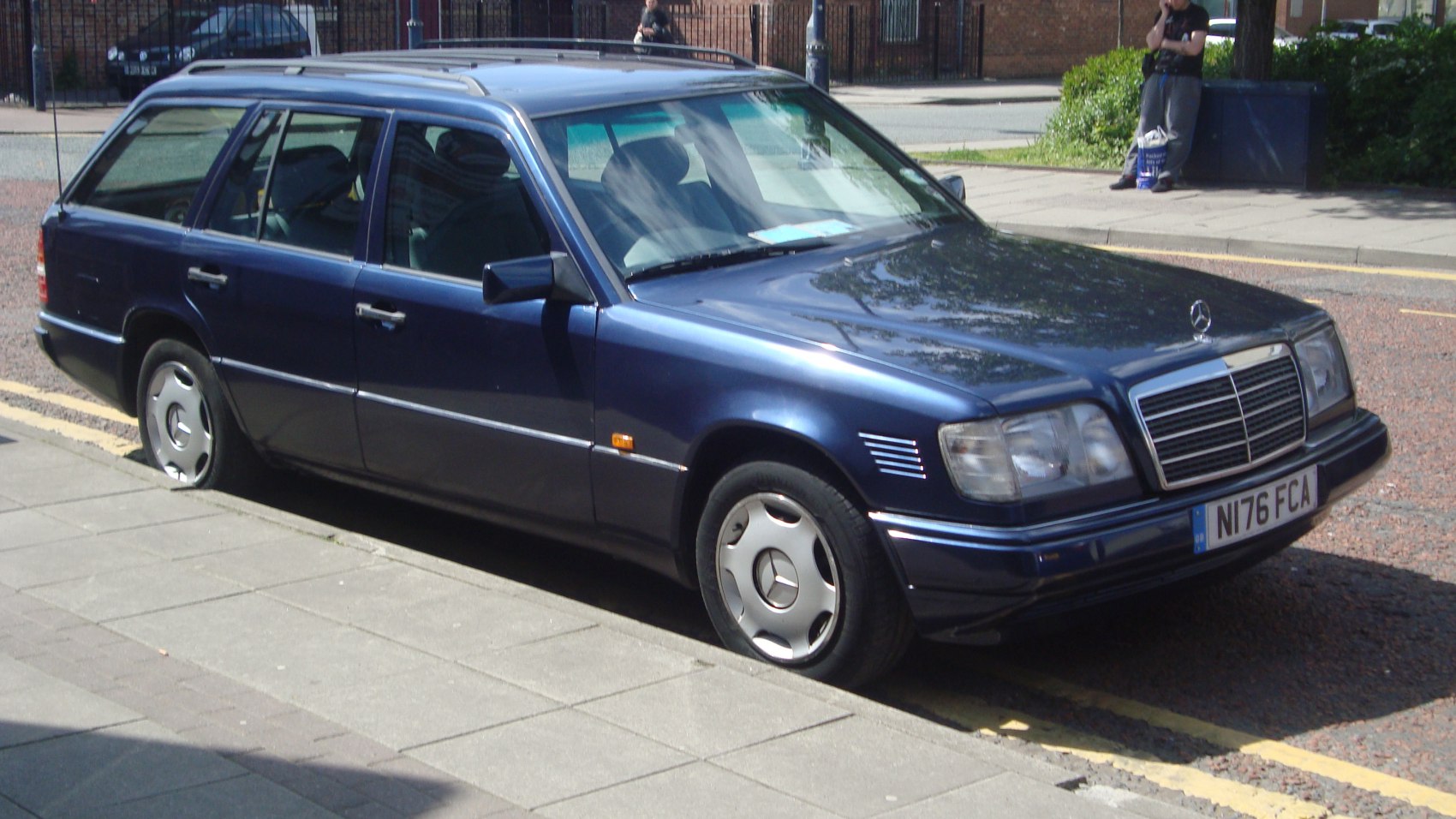 Mercedes-Benz E-class E 300 T (180 Hp) 4MATIC Automatic