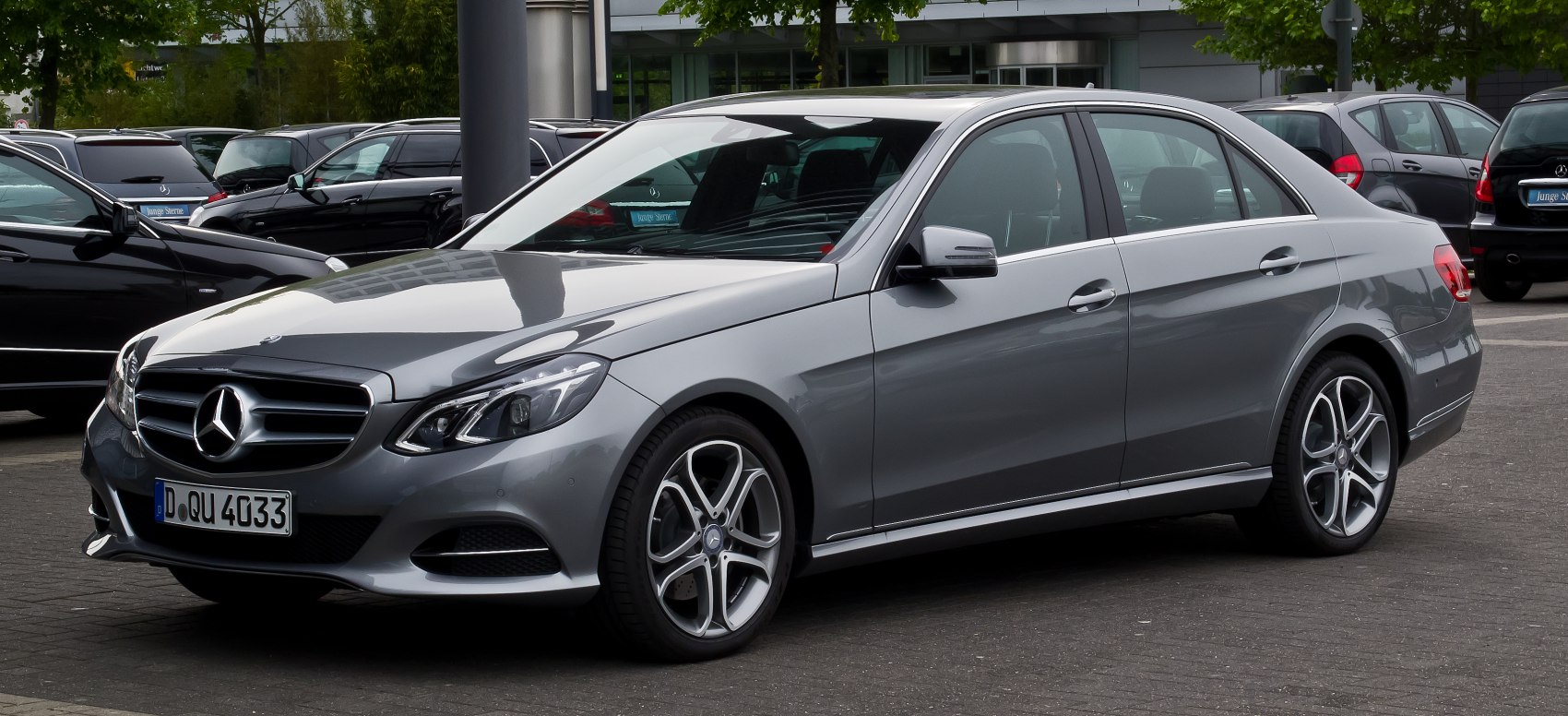 Mercedes-Benz E-class E 220 BlueTEC (170 Hp) 4MATIC 7G-TRONIC PLUS