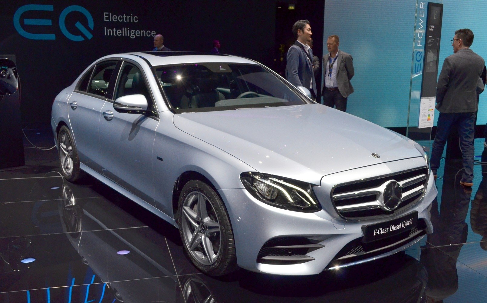 Mercedes-Benz E-class E 300e (320 Hp) G-TRONIC Plug-In Hybrid