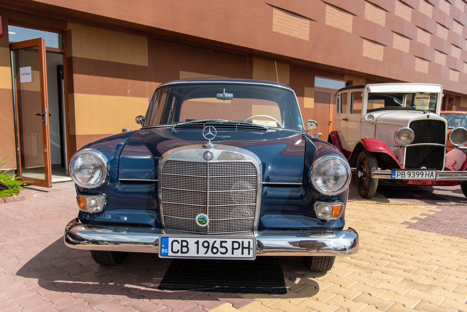 Mercedes-Benz Fintail 200 (95 Hp)