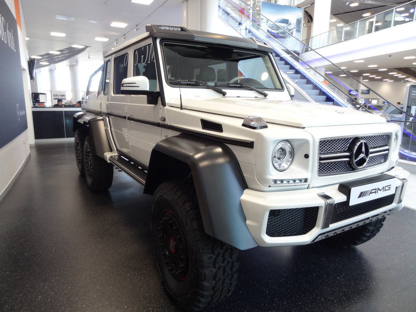 Mercedes-Benz G-class AMG G 63 V8 (544 Hp) 6x6 7G-TRONIC SPEEDSHIFT PLUS